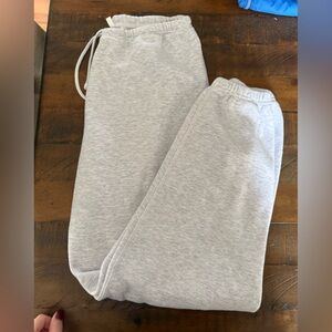 Skims women’s Gray Sweatpants